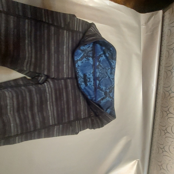 LULULEMON ATHLETIC/LEISURE LEGGING - Picture 10 of 11